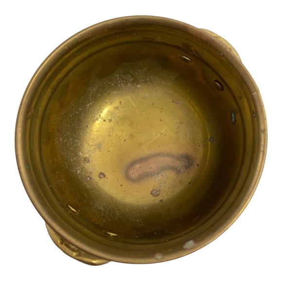 Brass Vintage 3 Matching Planters in Graduated Sizes - Picture 12 of 16